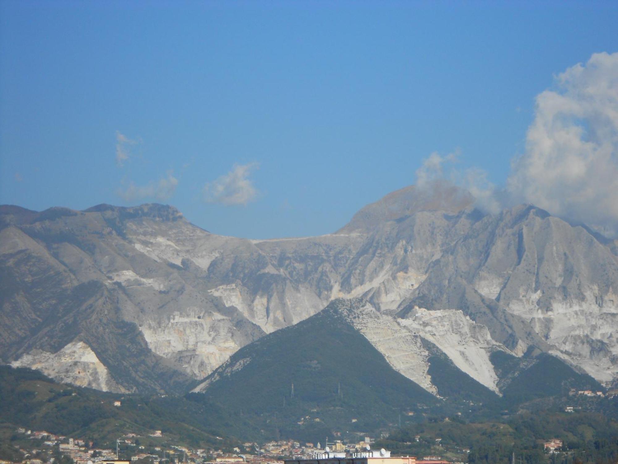 Hotel Tenda Rossa Marina Di Carrara Bagian luar foto