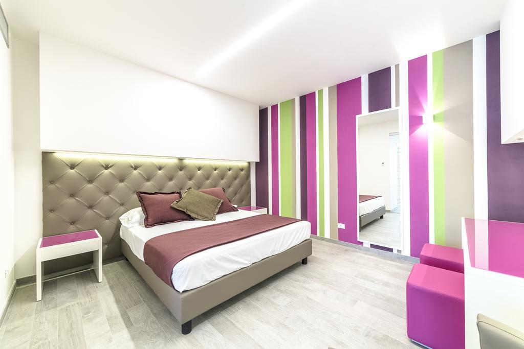 Hotel Tenda Rossa Marina Di Carrara Bagian luar foto