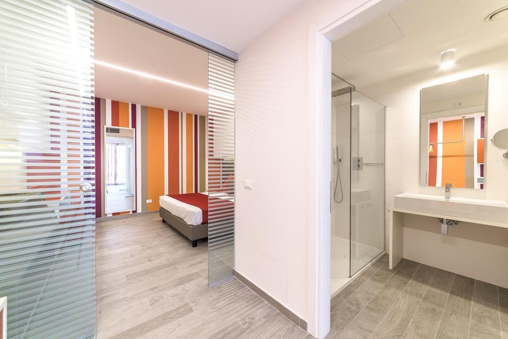 Hotel Tenda Rossa Marina Di Carrara Bagian luar foto