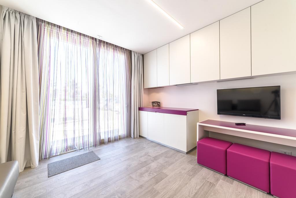 Hotel Tenda Rossa Marina Di Carrara Bagian luar foto